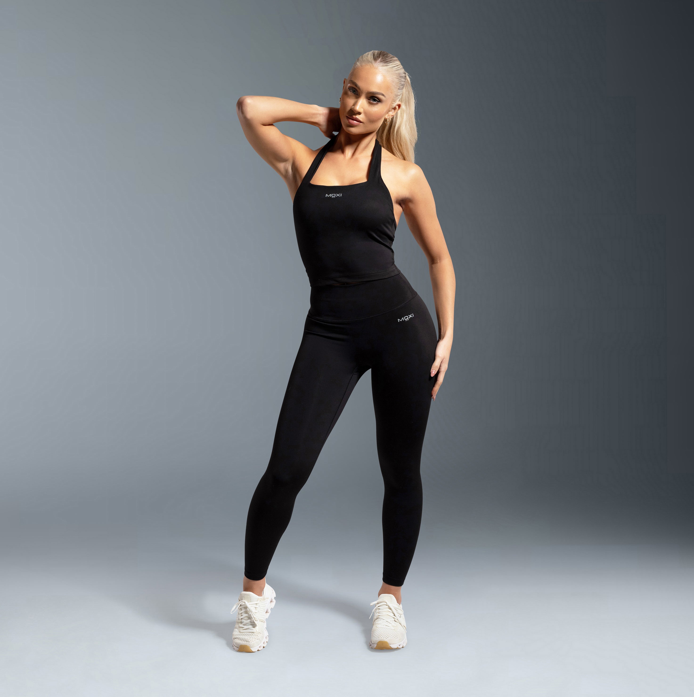 ONYX_BLACK_-BRATOP_LEGINS-FRONT_-3-2-2_4389bccd-a12b-4726-891e-a78be32971e5.jpg